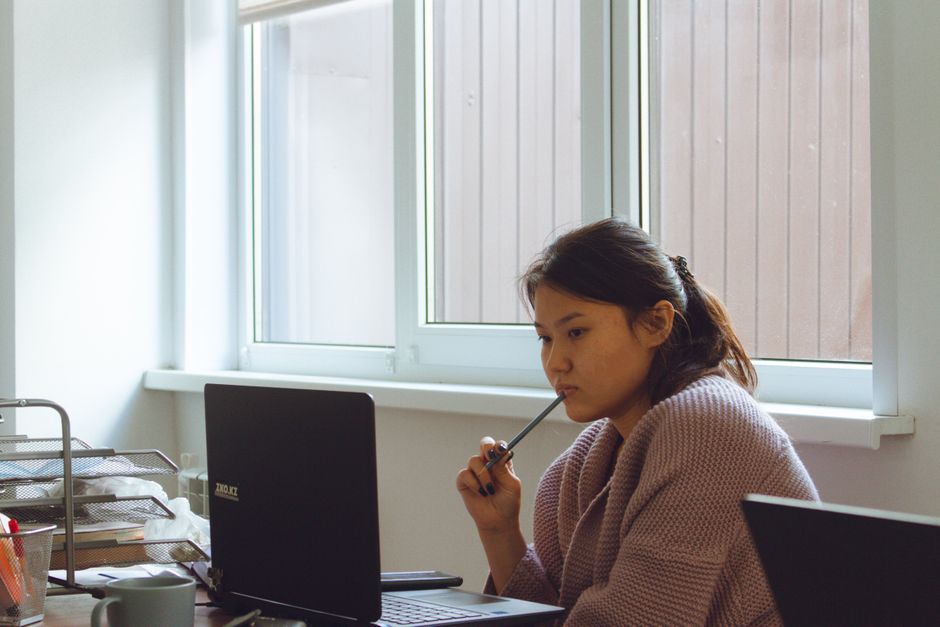 Lernmaterial und Projektarbeit im Kurs von Nexmoravintkh