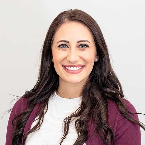 Porträt von Julia Weber, UX-Research und Produktdesign Trainerin bei Nexmoravintkh